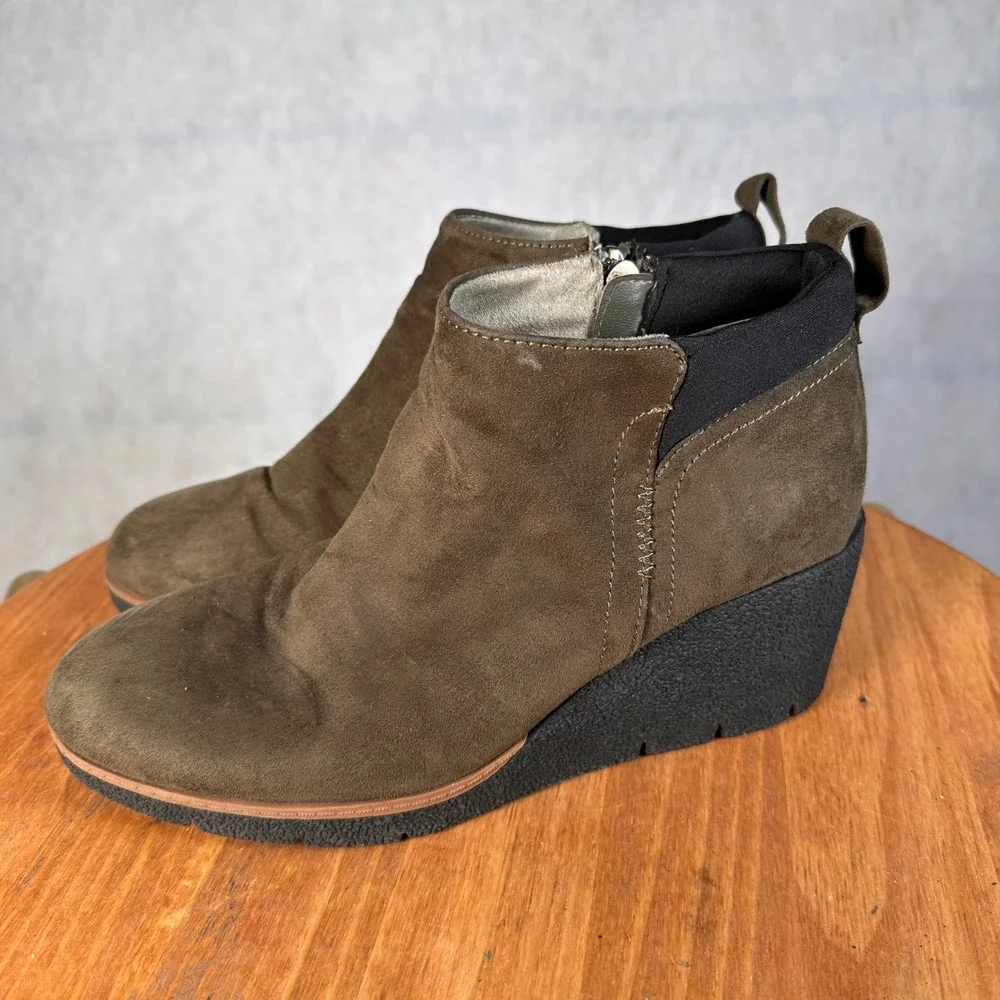 Dr. Scholls Berklie Wedge Ankle Boots Womens 9M Brown Good Suede Fabric Zip